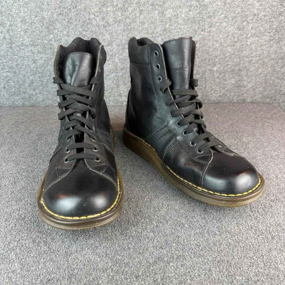 Dr. Martens Mens Black Leather Lace Up‎ AirWair Boots Round Toe Boots